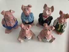 NatWest Wade Pigs Full Set 5 Ceramic Piggy Banks England with Original Stoppers.