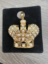 Carbouchon Gold Tone Vintage Crown Brooch / Pendant Pearls Swarovski Crystals
