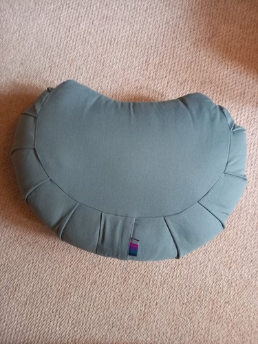 Yogamatters crescent shaped - yogamatters, crescent-shaped