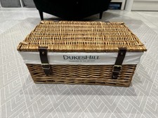 Luxury wicker picnic hamper - /,