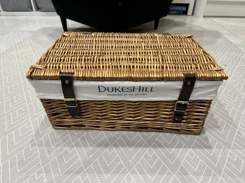 Luxury wicker picnic hamper - luxury, /