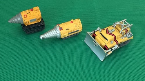 Three carlton toy firefly - carlton,