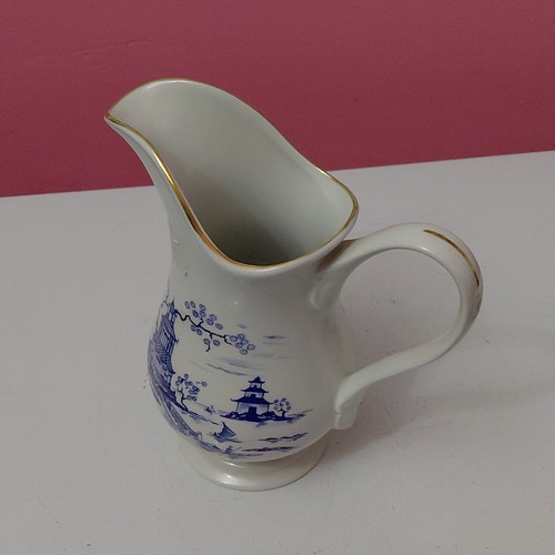 Vtg royal winton - vtg, fine