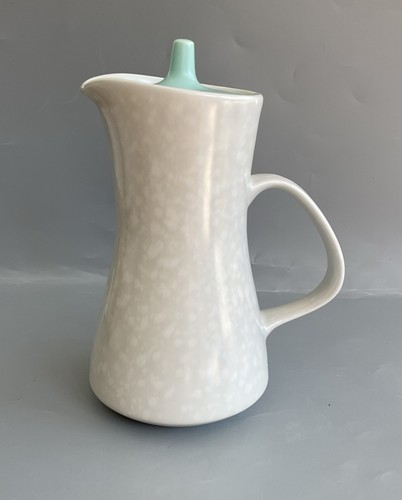 Poole pottery twintone seagull - pottery,