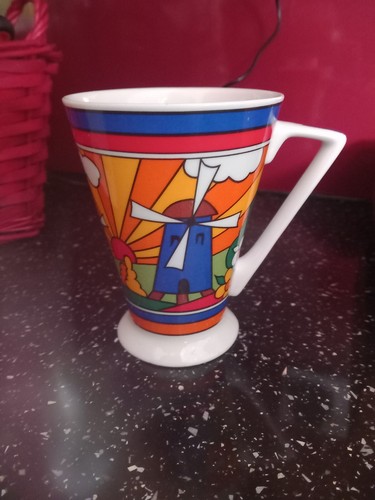 Conical past times mug clarice - past,