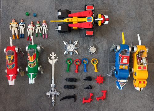 Original voltron figure set - figure,