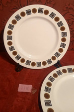 RETRO DESIGN DINNER PLATES alfred meakin 1960s - 70s unusual backstamp