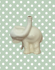 Quirky White Elephant Pie