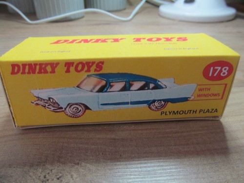 Repro dinky 178 plymouth plaza - repro,