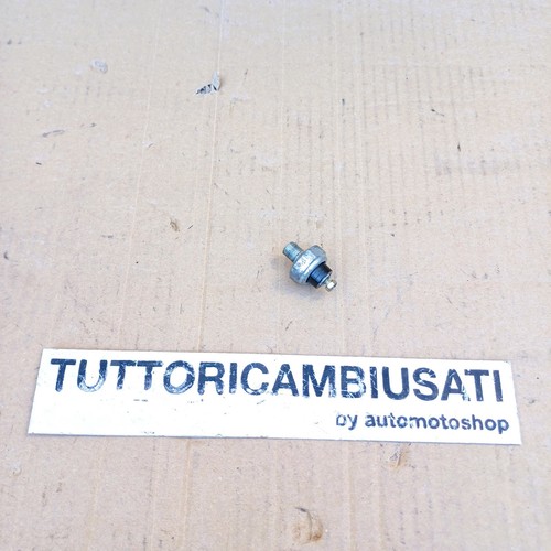 Oil pressure bulb - pressure, vtr