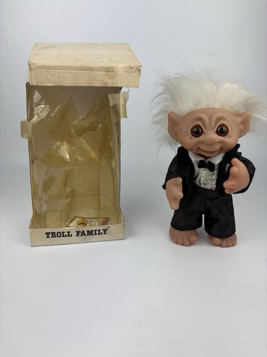 Vintage thomas dam groom troll - vintage,