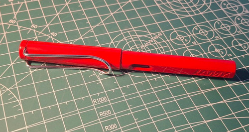 Lamy safari red fountain pen - lamy,