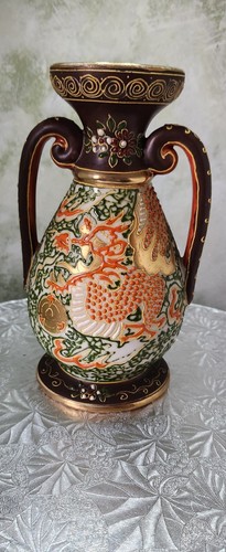 Japanese dragon vase - dragon,