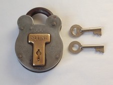 VINTAGE SQUIRE OLD ENGLISH PADLOCK 660 FOUR BRASS LEVERS HEAVY DUTY 2 KEYS