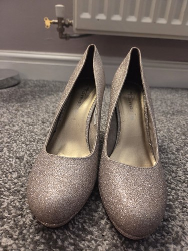Gorgeous metallic glittery - metallic,,