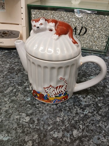 Wade whimsical teapot feline - wade,