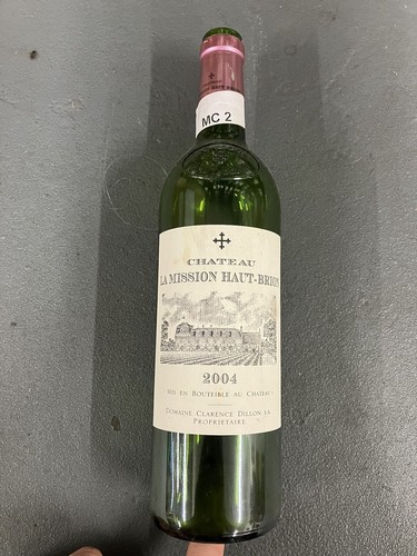 Chateau mission haut brion - chateau,