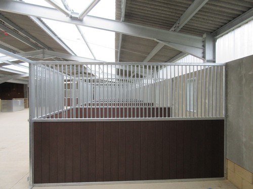 Internal stables american - internal,