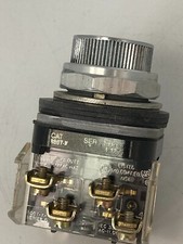 ALLEN BRADLEY 800T-KD6AXXX SELECTOR PUSHBUTTON RED FLUSH 1NO/1NC 800T-KD6A SER T