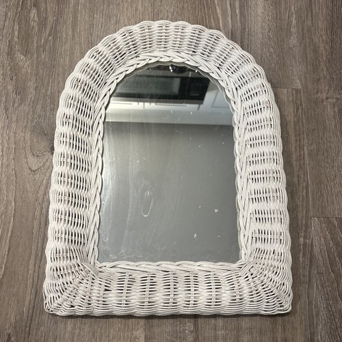 Vintage white wicker rattan - vintage,
