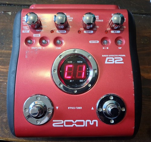 Zoom base effects pedal - zoom,