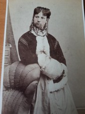CDV Woman Superb Face Veil