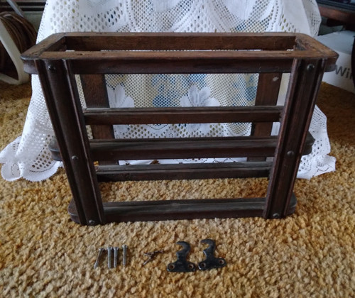 Vintage wood singer - wood,