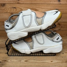Nike Sandals Mens Size UK 10 Air Rift White Leather Split Camel Toe Beach Shoes