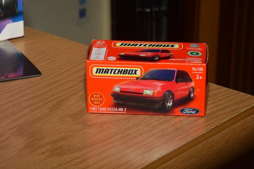 Matchbox red 1983 ford fiesta - matchbox,