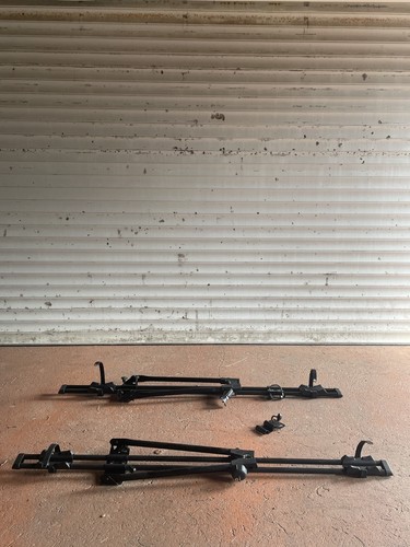 Thule twin roof mounted - mounted, bike