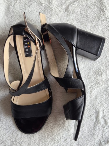 Vanda black leather crossover - black,