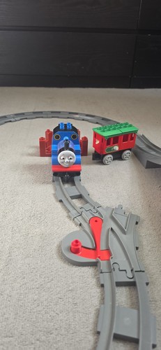 Thomas friends trackmaster - thomas,