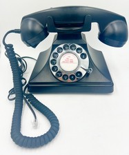 Retro Rotary Dial Telephone