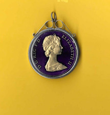 Enamelled 1972 Crown in