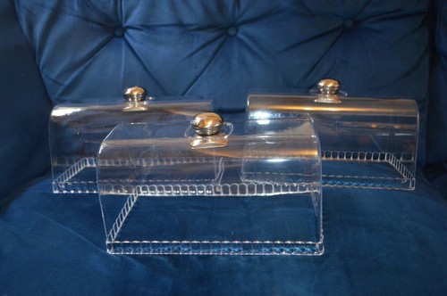 Lot clear plastic - 3,