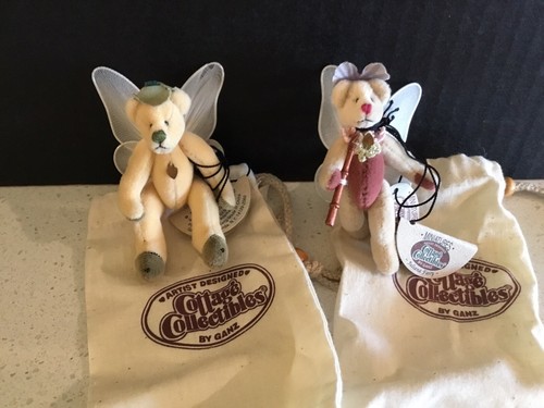 Two cottage collectibles - collectibles, by