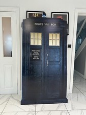The Tardis 2/3 Lifesize Cardboard Cut Out - Dr Who Memorabilia - 192cm x 98cm