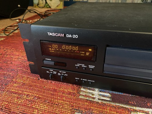 Tascam dat recorder with - tascam,