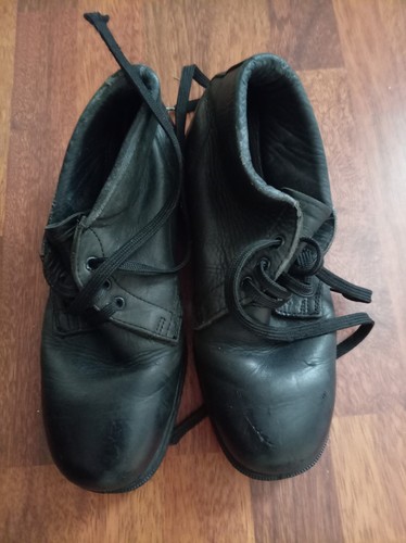 Military issued size - 8, dms