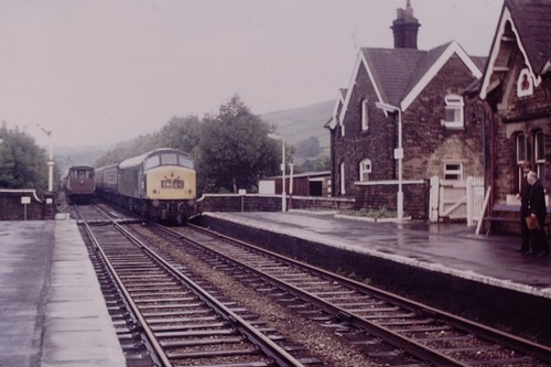Settle station diesel loco - settle,