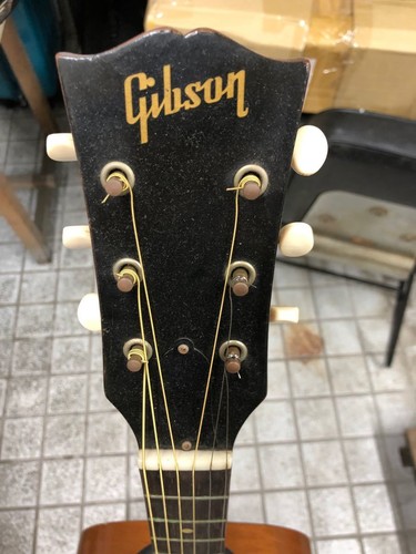 Gibson vintage acoustic guitar - vintage,