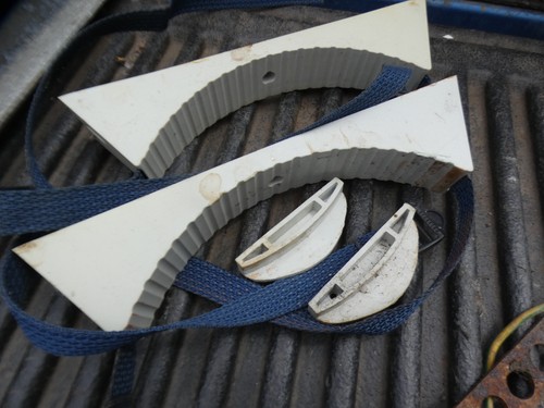 Pair caravan gas - of,
