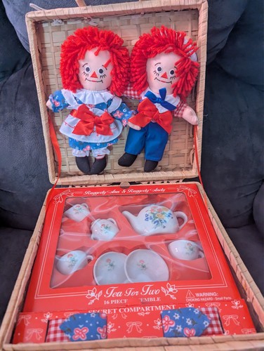 Vintage raggedy ann and andy - raggedy,