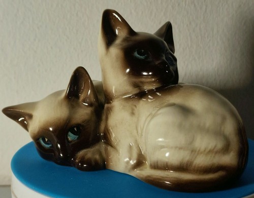 Beswick siamese kittens - beswick, "siamese