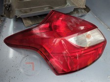 FORD FOCUS ZETEC TDCI N/S/R TAIL LIGHT