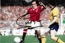 SAMMY McILROY SIGNED