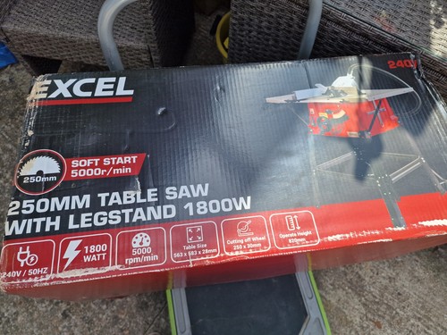 Bnwt excel 250mm - bnwt, saw