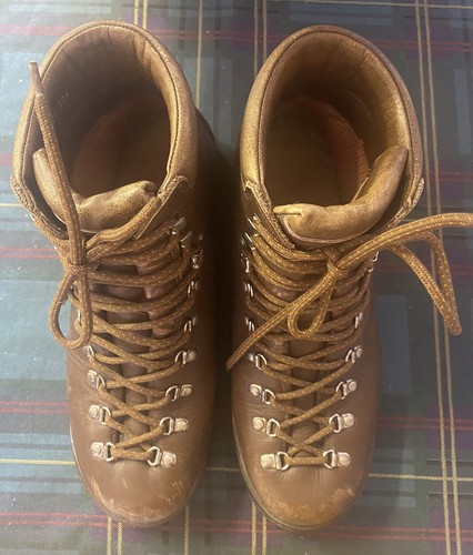 Zamberlan vintage hiking boots - vintage,