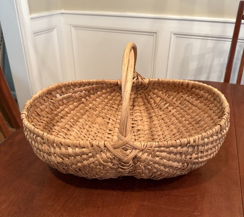 Vtg large wicker buttocks - large,