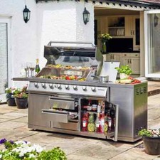 OUTBACK 6 BURNER BBQ  ( new )    FREE DELIVERY FOR November